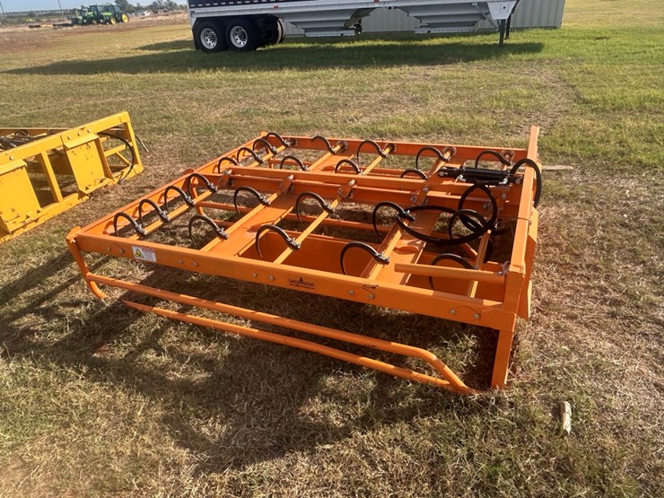 #32-•-2024-land-honor-hay-grapple-image-2