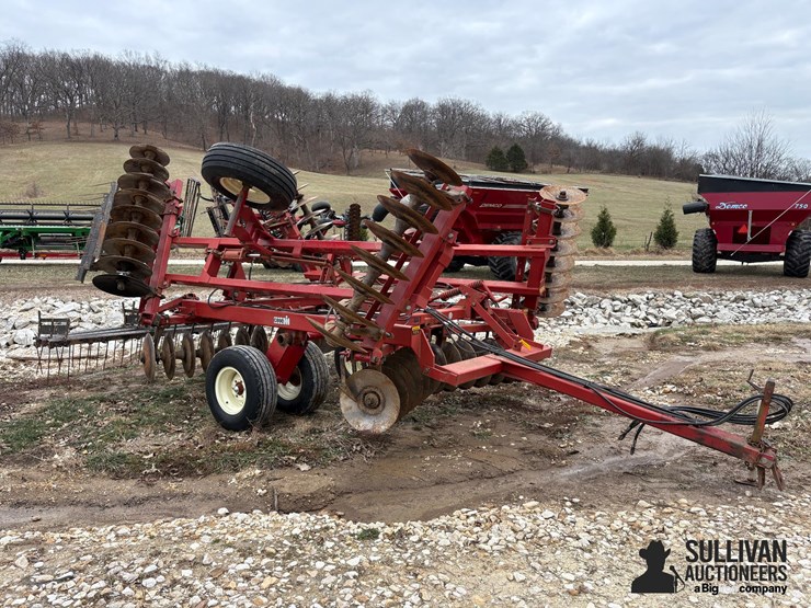 case-ih-3900-image-3