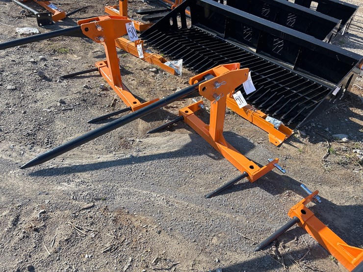 #49-•-unused-3pt-hay-spear-image-1