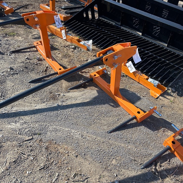 #49 • UNUSED 3PT HAY SPEAR