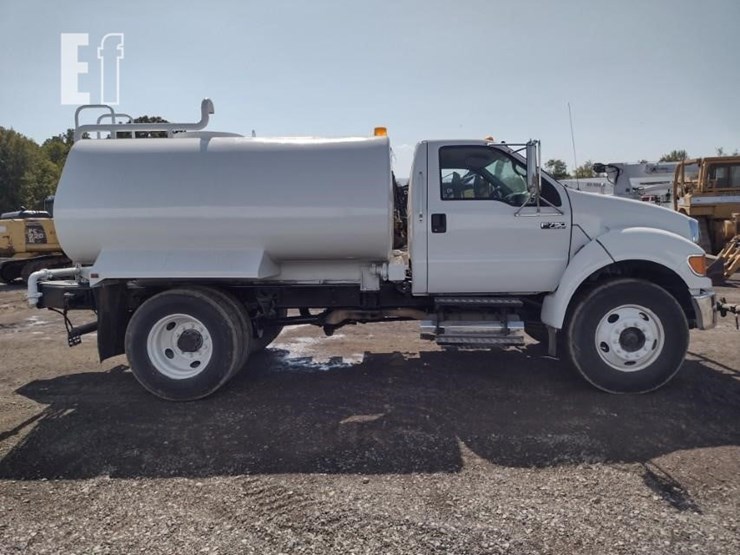 ford-f750-xl-image-3