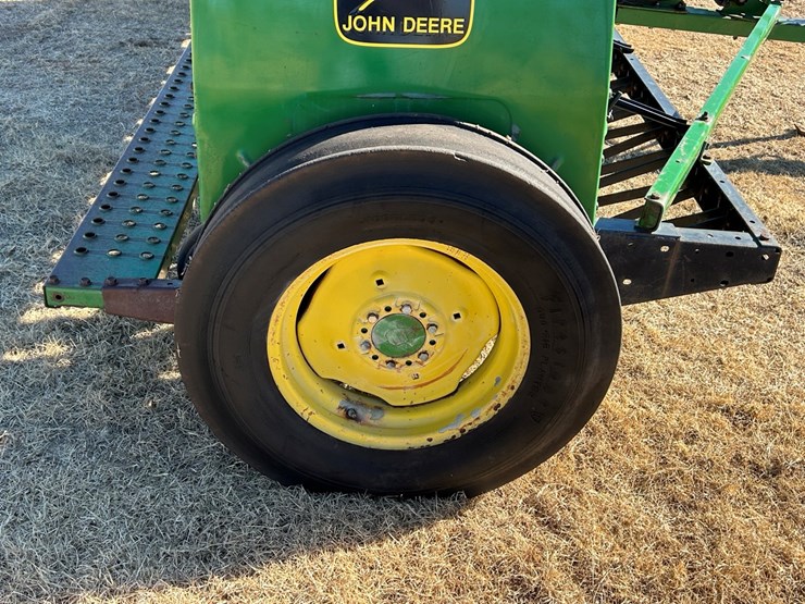 john-deere-450-image-4