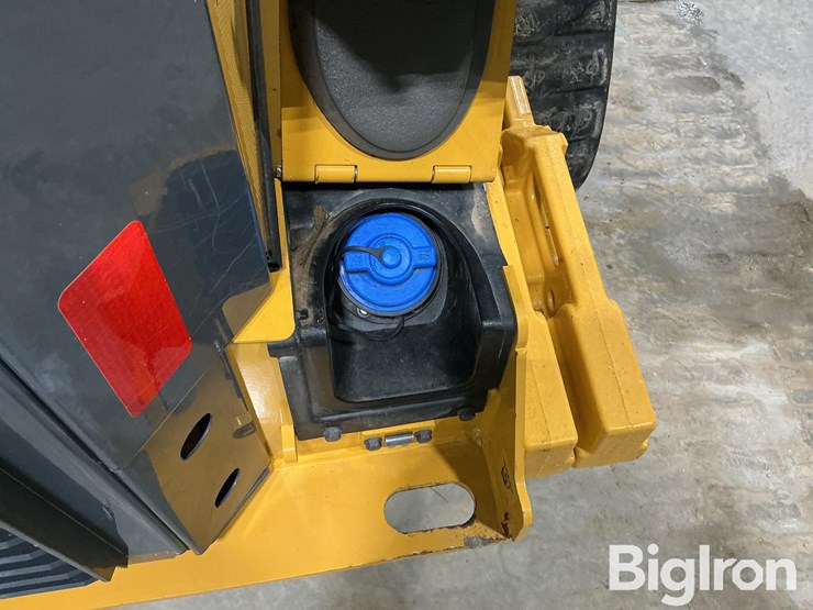 2023-deere-333g-image-14