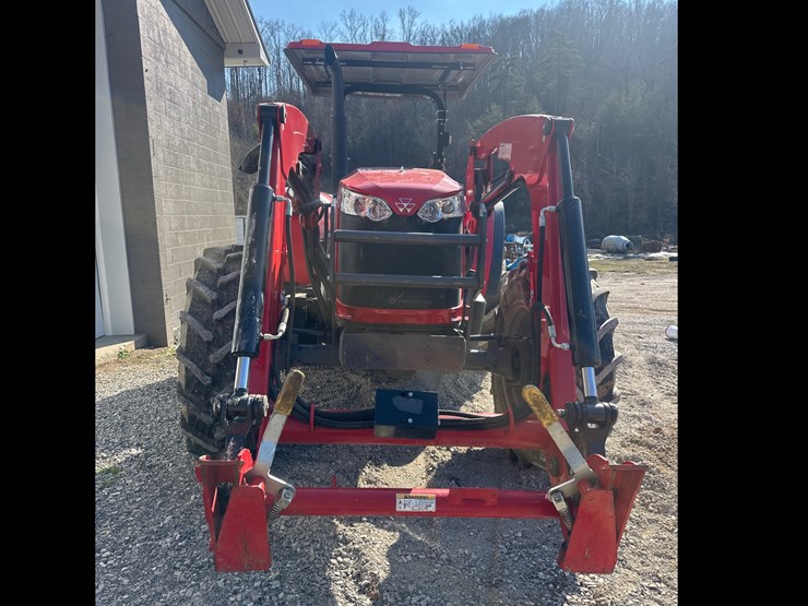 massey-ferguson-4708-image-3