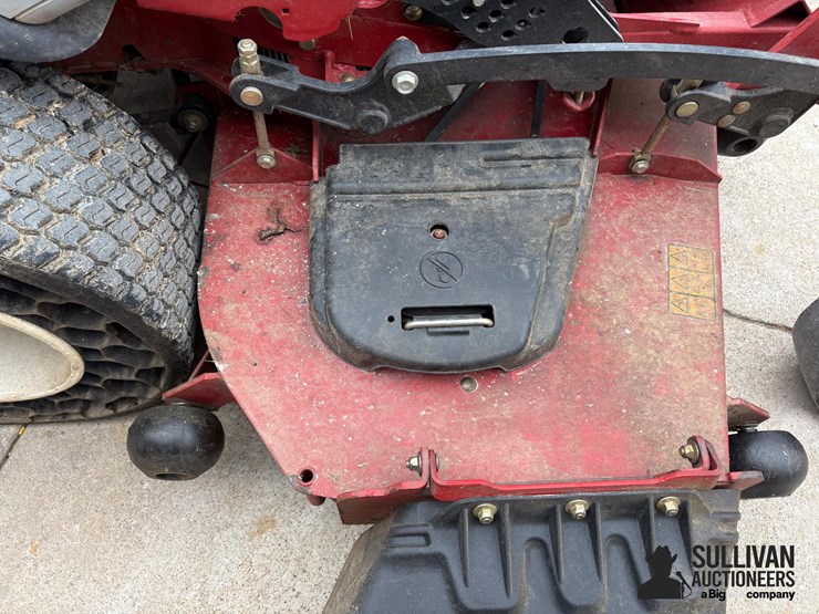 2019-exmark-lzx921gka726c1-72"-zero-turn-mower-image-16