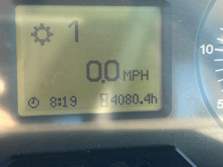 2007-john-deere-7520-image-27