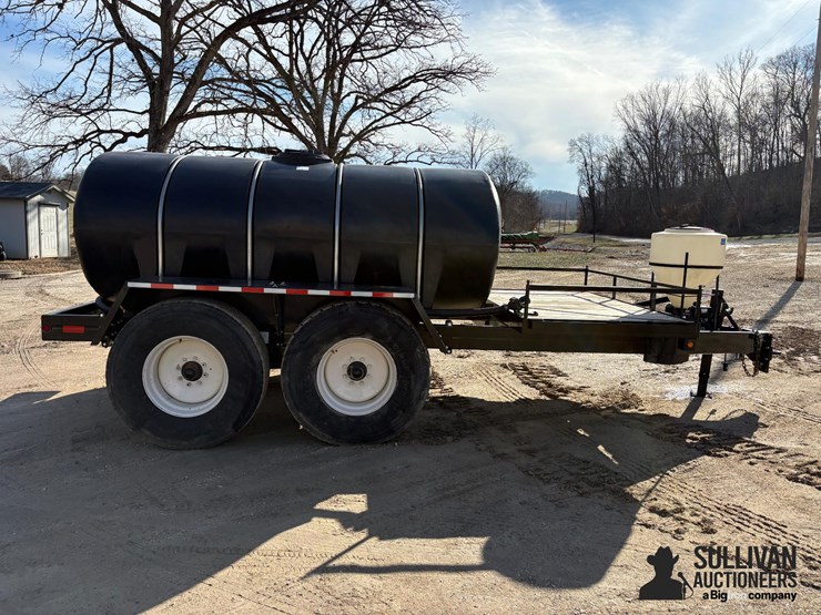 2023-behnke-enterprises-t/a-nurse-tank-trailer-image-4