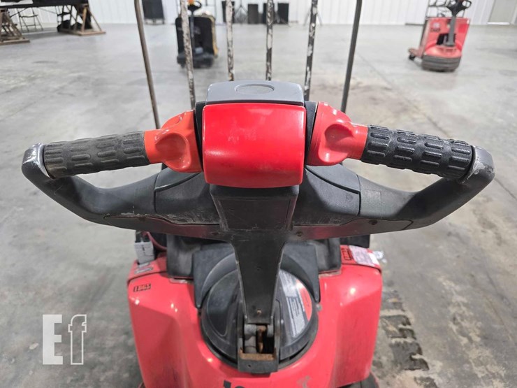 raymond-8400-image-14