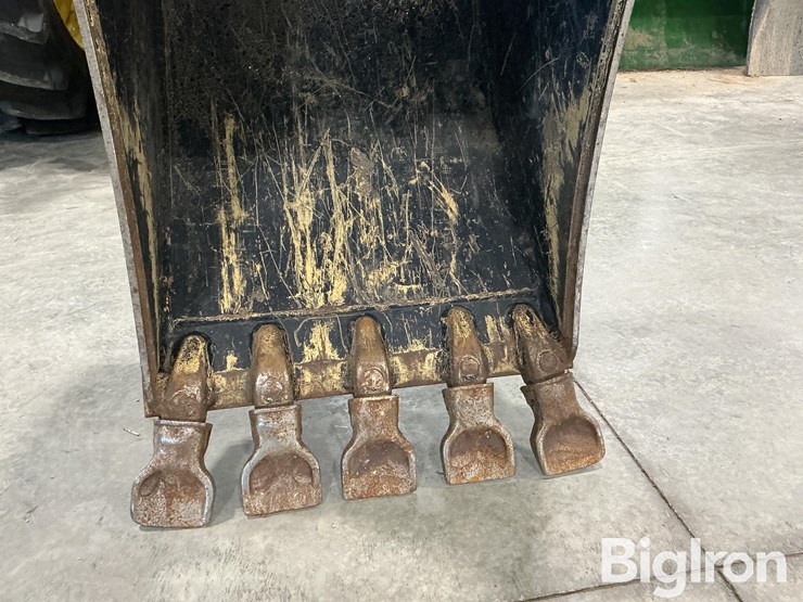 2023-deere-60g-image-16