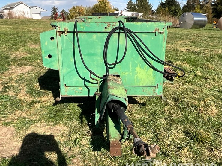 john-deere-manure-spreader-image-6