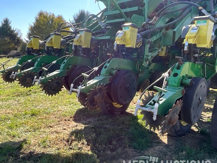 john-deere-1790-image-36