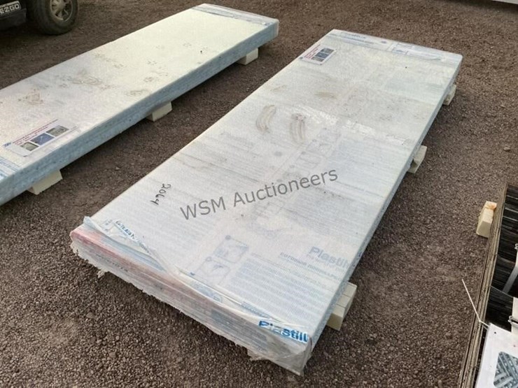 (20)-35in-x-8ft-polycarbonate-panels-image-2