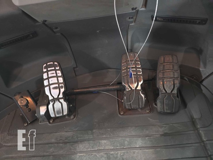 caterpillar-966m-image-12