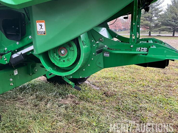 2015-john-deere-s660-image-19