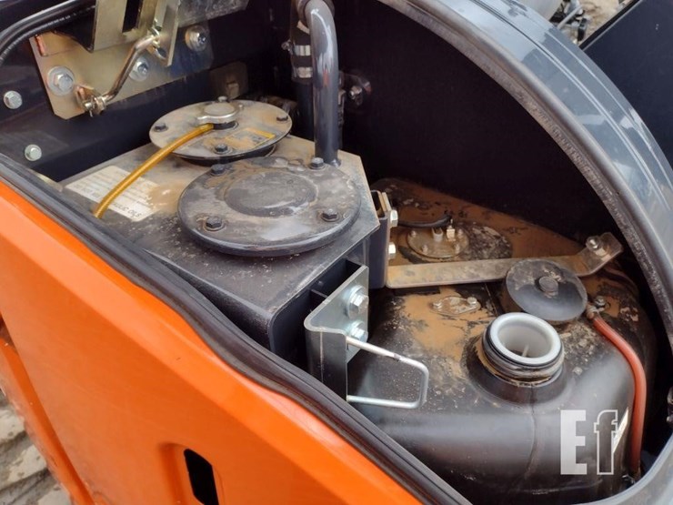 hitachi-zx50u-5n-image-42