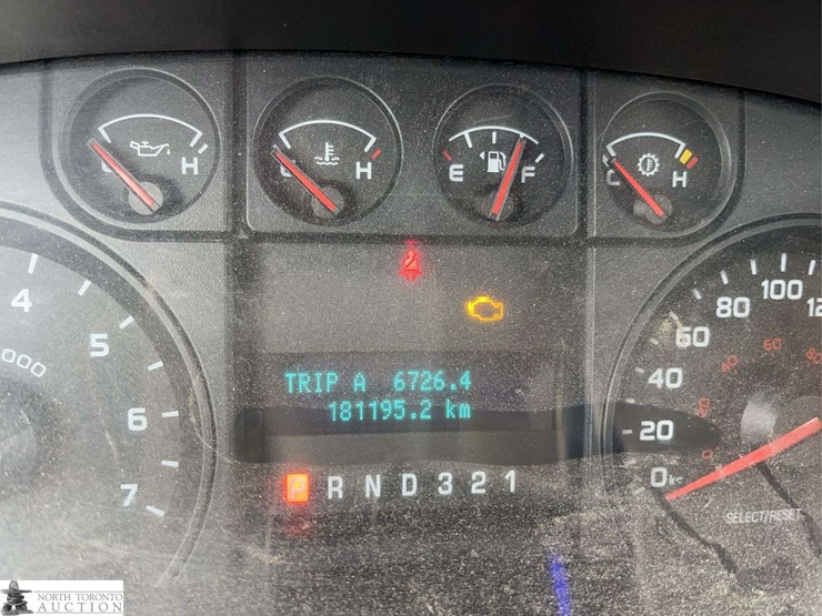 2010-ford-f150-image-17