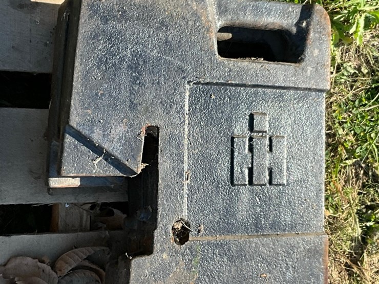 (3)-ih-suitcase-weights-image-9