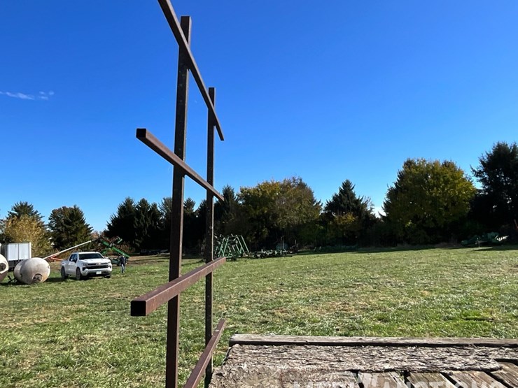 hay-rack-on-running-gear-image-31