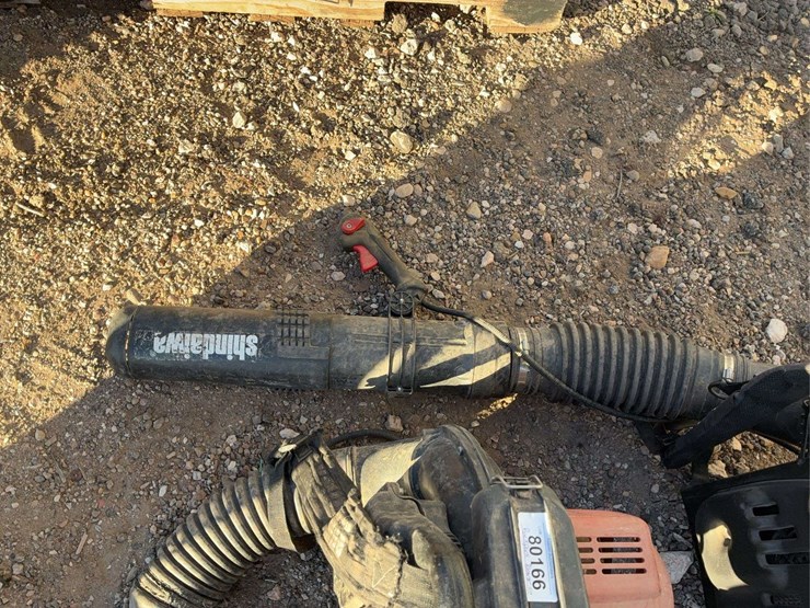 (2)-backpack-blower-image-11