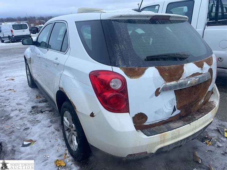 2015-chevrolet-equinox-image-2