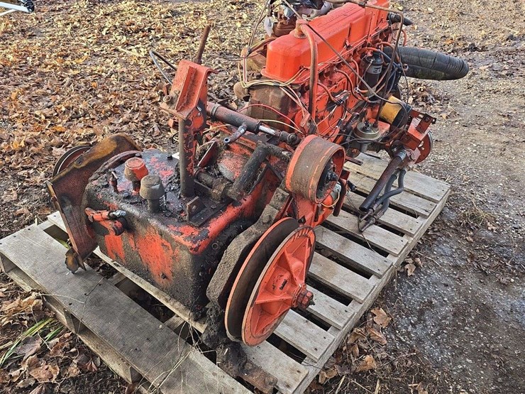 chevrolet-292-motor-with-transmission,-uni-701-image-4