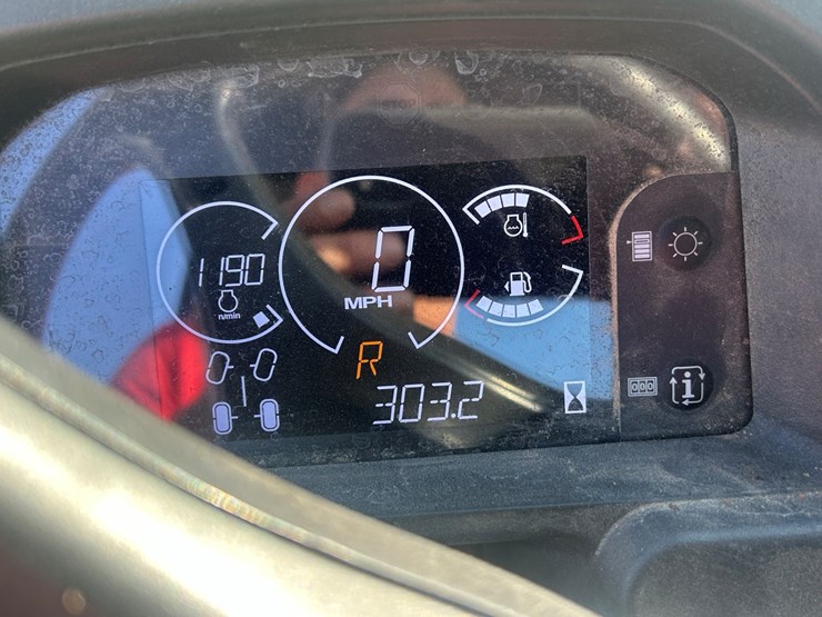 #26-•-john-deere-xuv-865m-image-13