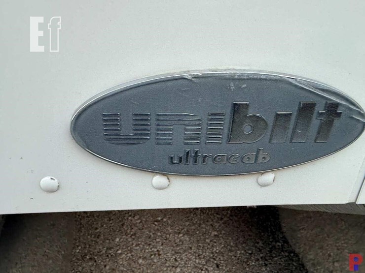 2007-peterbilt-379-image-19