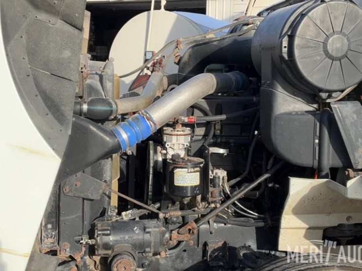 1999-international-9100-image-52