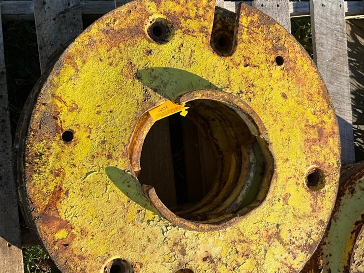 (5)-tractor-wheel-weights-image-5
