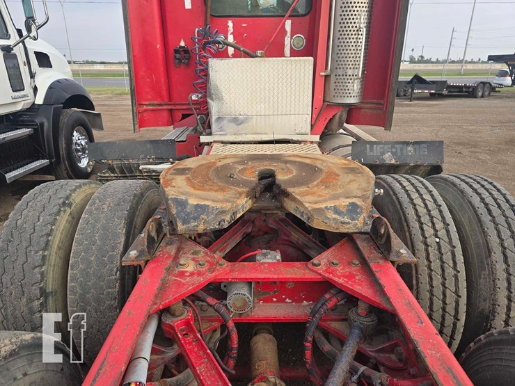 2006-kenworth-t800-image-27