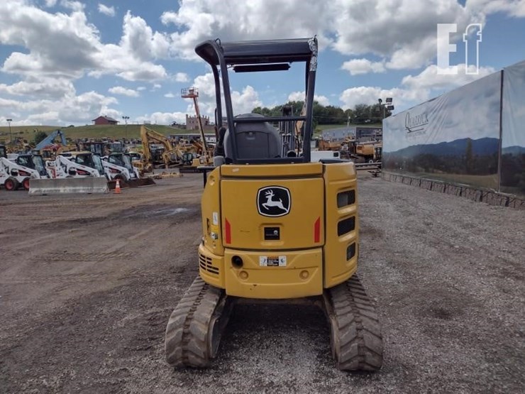 2022-deere-26g-image-4