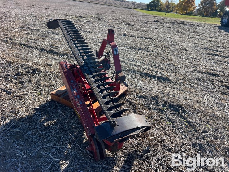 international-1300-image-3