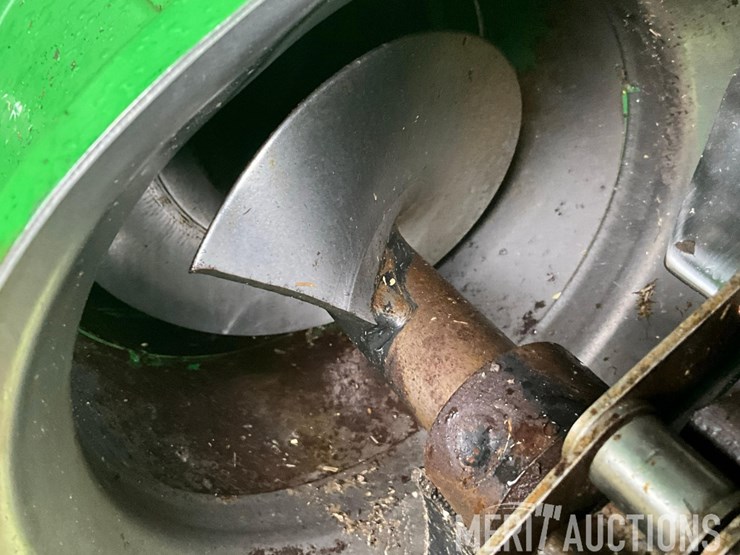 2015-john-deere-s660-image-32