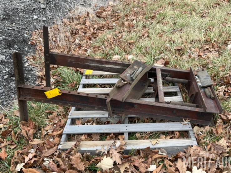 redarrow-tow-bar-mfg-shop-press-image-1