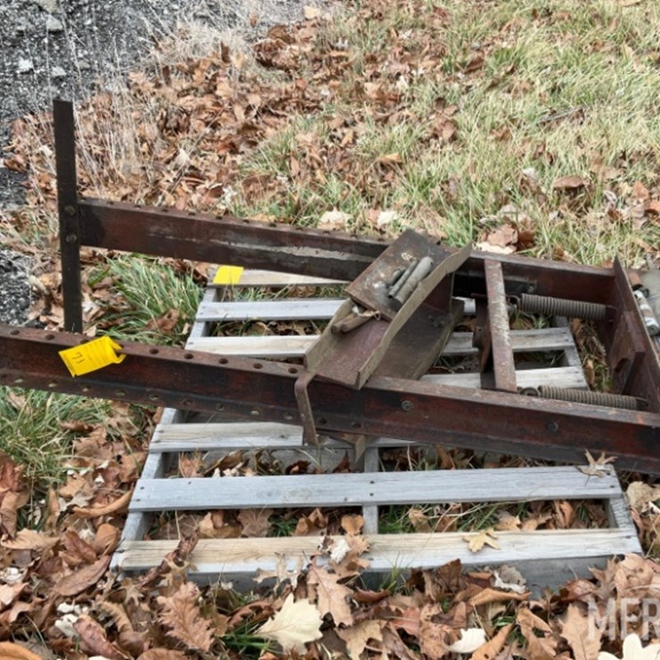 Redarrow Tow Bar MFG Shop Press