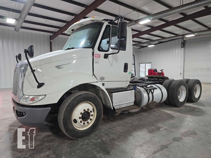 2017-international-transtar-8600-image-1