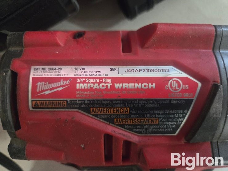 milwaukee-3/4"-square-ring-impact-wrench-image-7