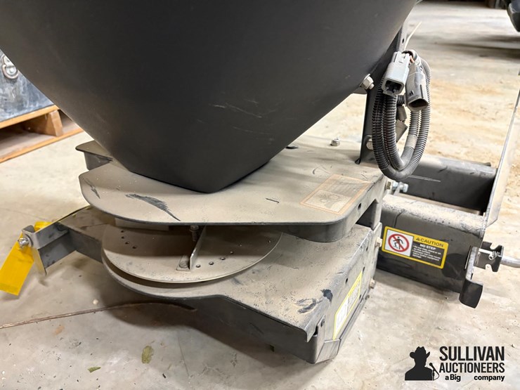 john-deere-gator-image-16