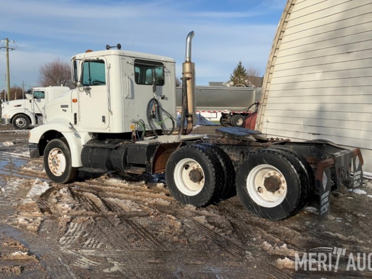 1999-international-9100-image-3