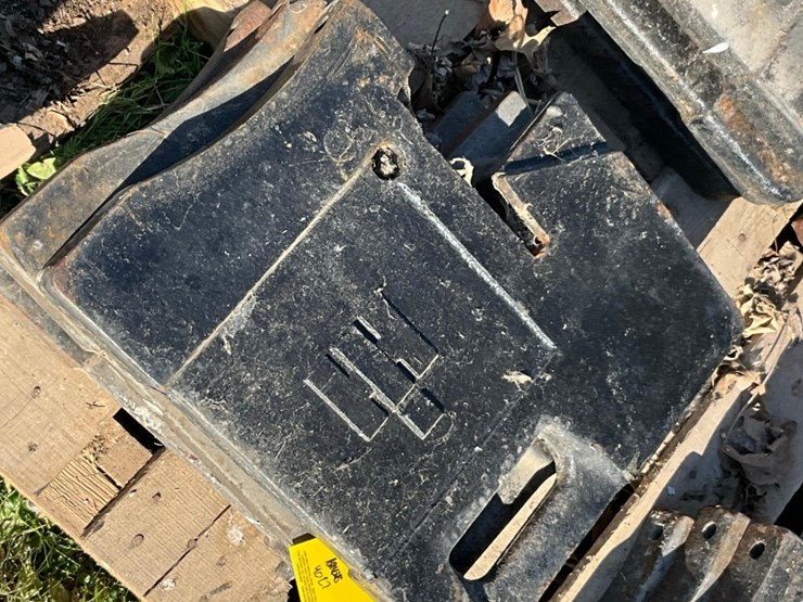 (3)-ih-suitcase-weights-image-2