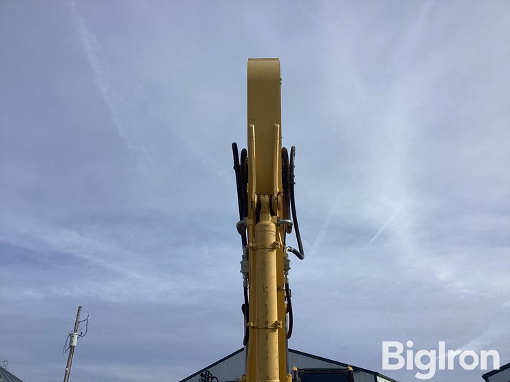 2019-komatsu-pc240-lc-11-image-11