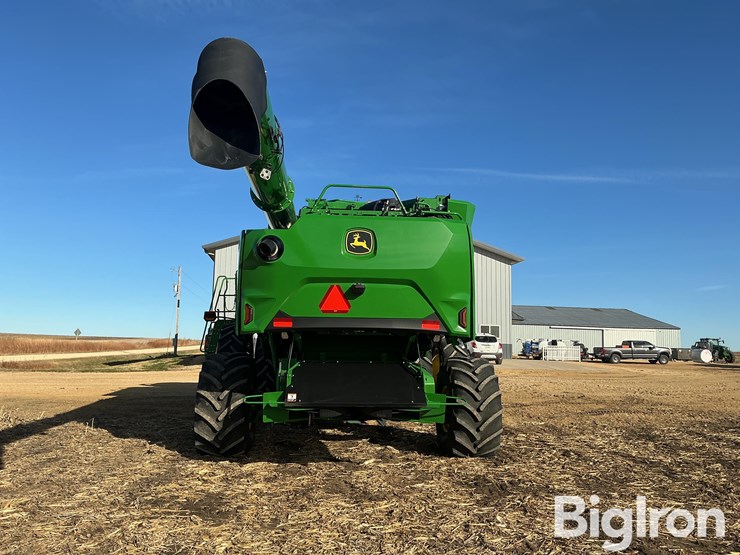 2025-john-deere-s7-800-image-6