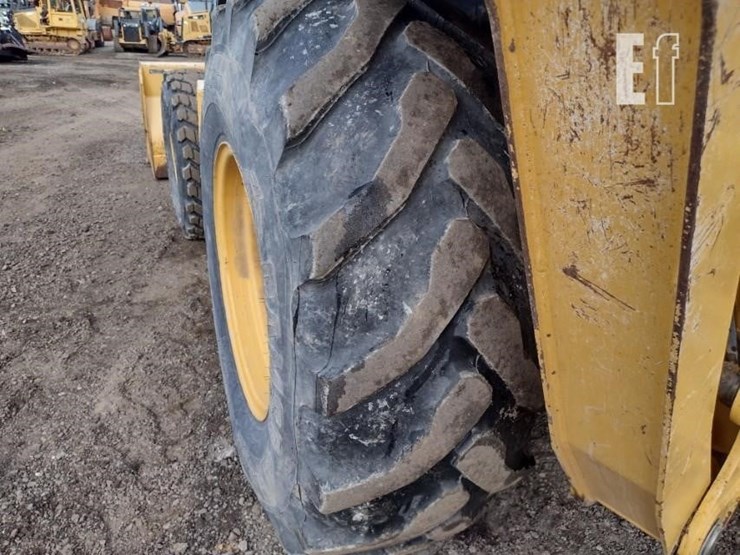 2019-deere-310sl-image-26