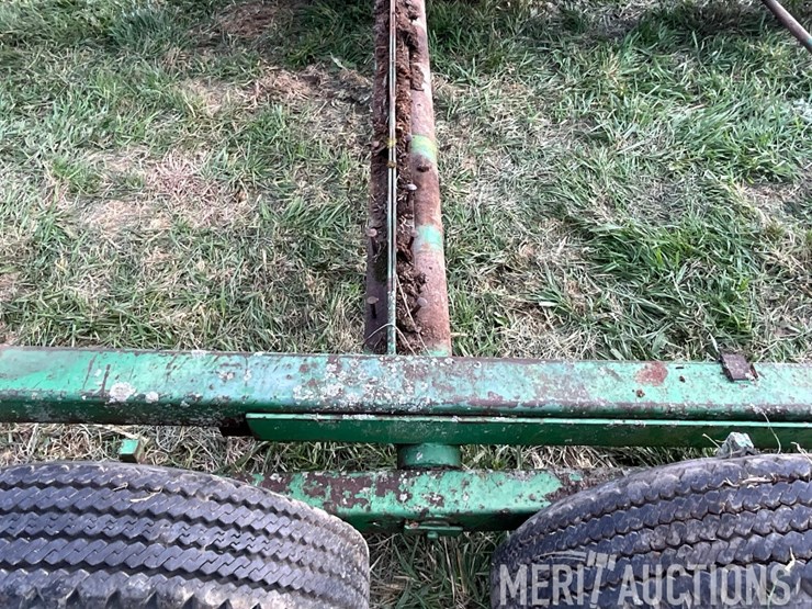 john-deere-implement-trailer-image-38