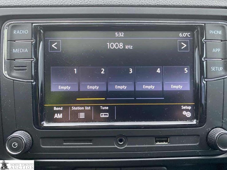 2011-volkswagen-jetta-comfortline-4dr-sedan-image-12