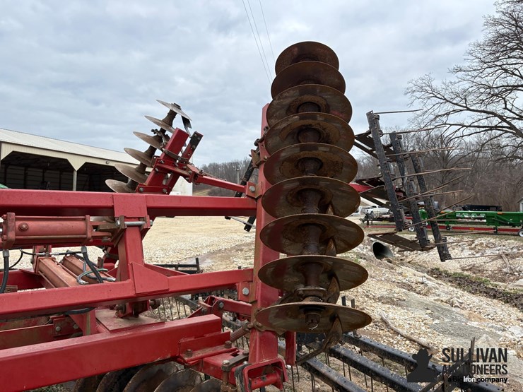 case-ih-3900-image-12