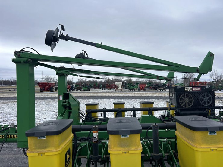 john-deere-1770-image-36