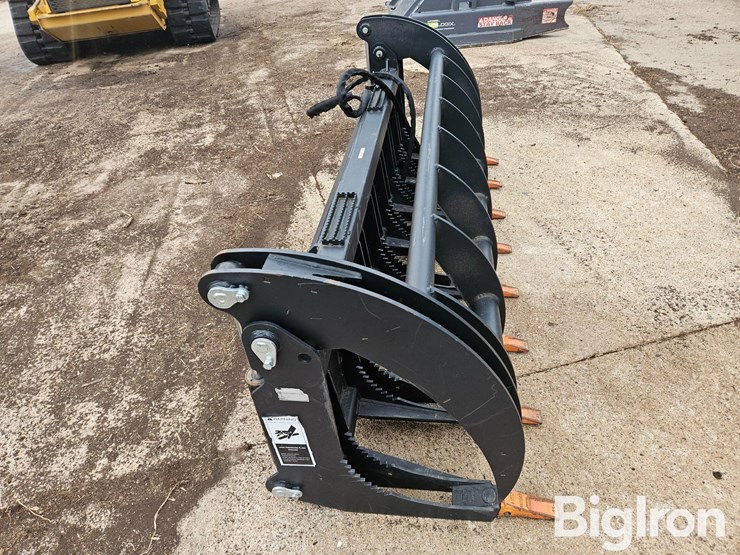 brush-grapple-skid-steer-attachment-image-4