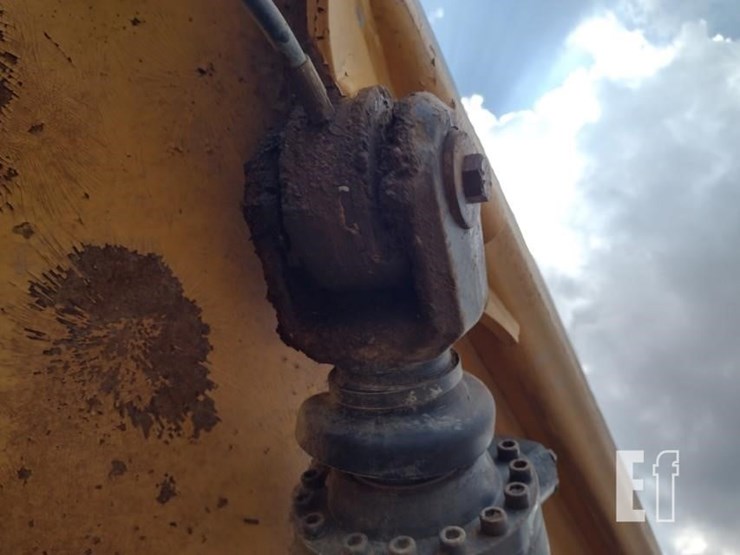 2003-volvo-a40d-image-36