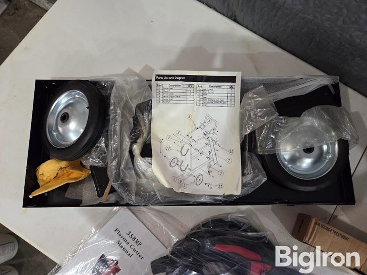 black-widow-358mp-plasma-cutter-image-14